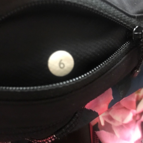 EUC-Lululemon Run:Inspire Crop II - Sz 6 - Picture 3 of 3